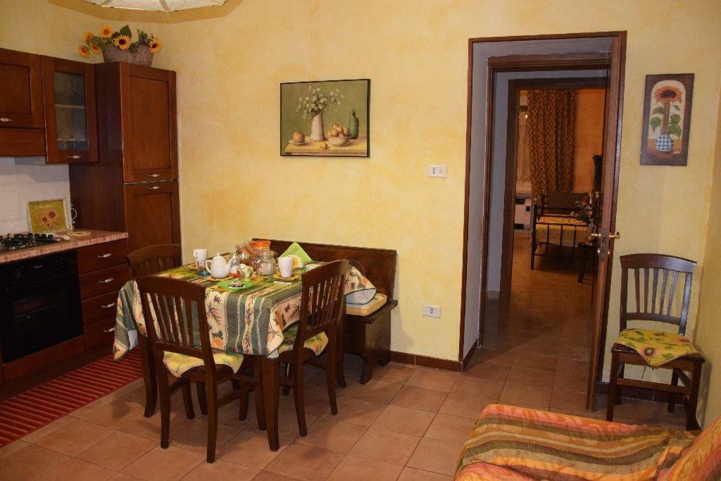 شقة A Casa Di Gloria أكوي تيرمي المظهر الخارجي الصورة
